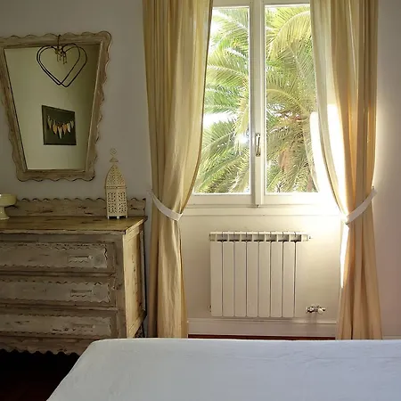 Apartment La Casa Di Viola Imperia